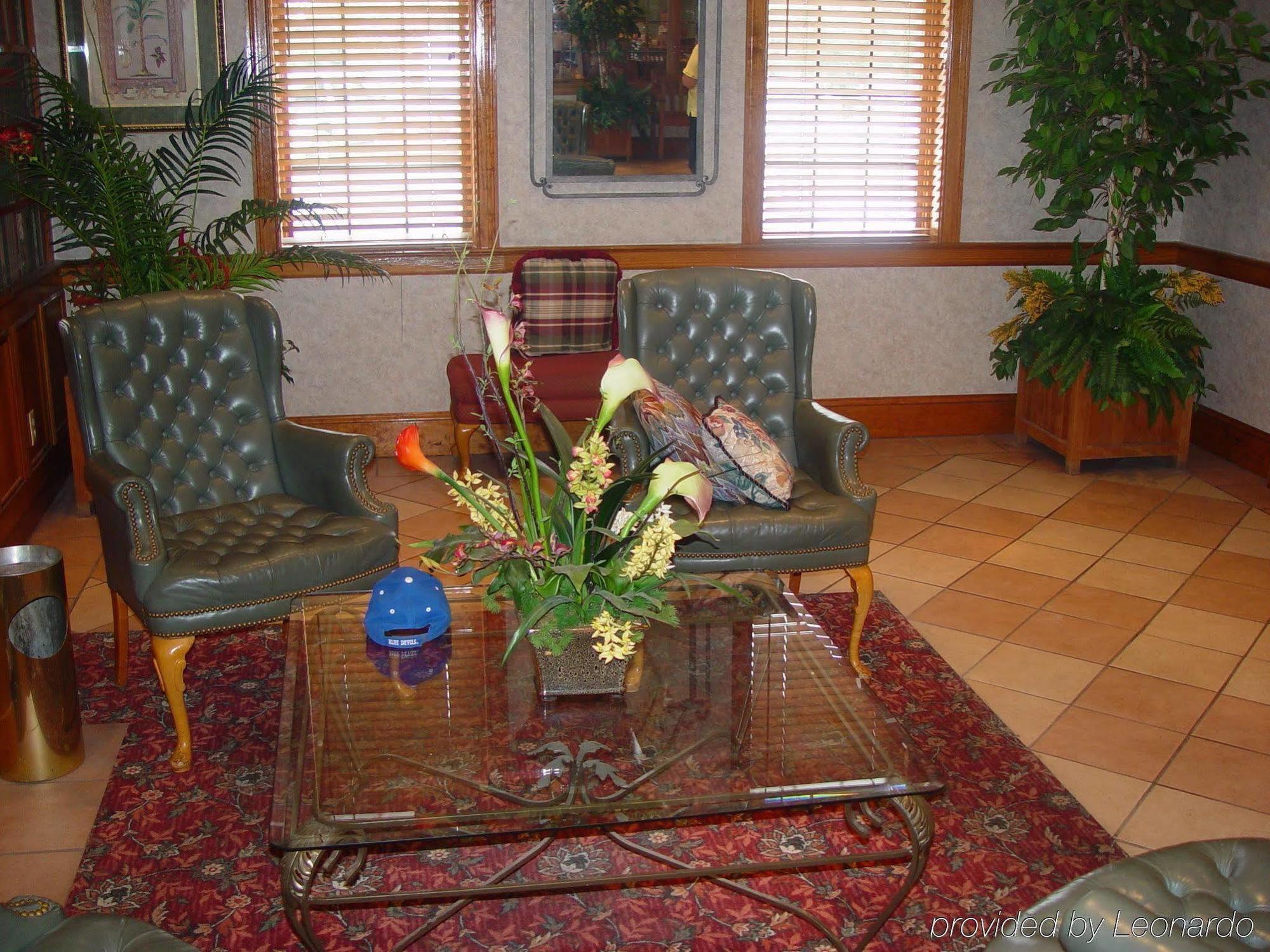 Mayfair Inn Williamston Interior photo