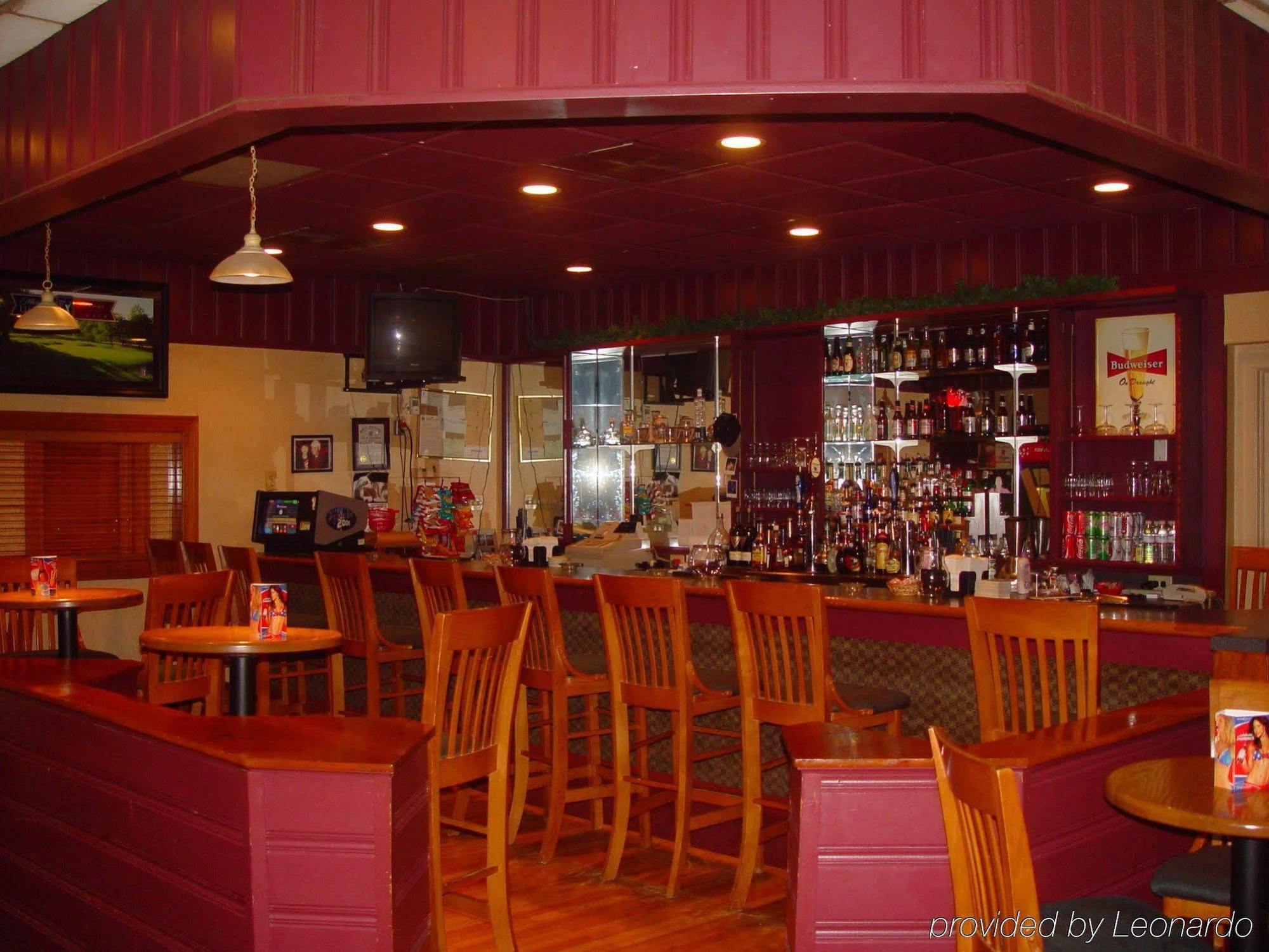 Mayfair Inn Williamston Restaurant photo